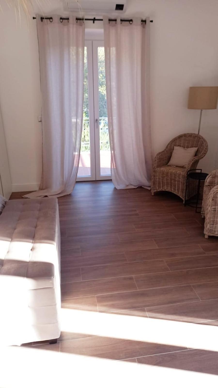 Casa Rosamari - Su Lago Di Posta Fibreno, Appartamento Con Camino 外观 照片